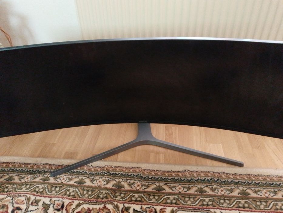 Monitor Samsung 49” Curved C49HG90DMU – uszkodzona matryca