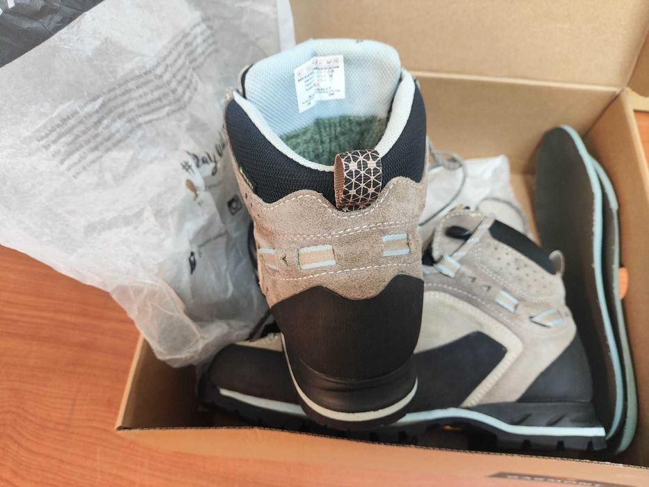 Buty trekkingowe, jak nowe, r. 41  – Garmont Vetta GTX WMS Gore-Tex Vibram
