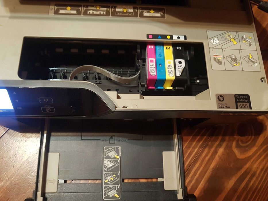 Принтер HP Deskjet Ink Advantage 3525