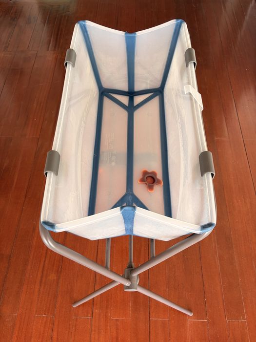 [RESERVADO] Banheira de bebé Stokke Flexi Bath + Suporte