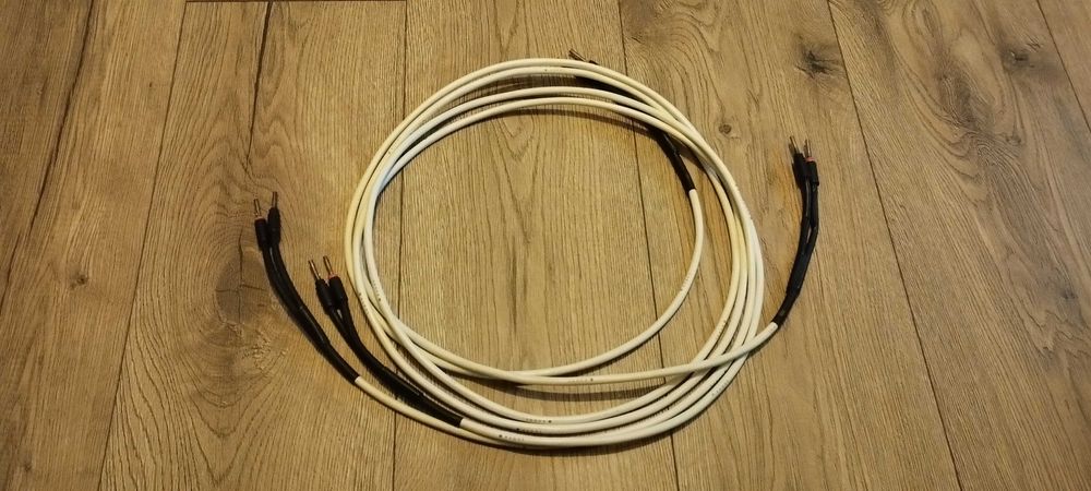 Kudos model KS-1  2x2,5m -  srebrzone wtyki bananowe BFA