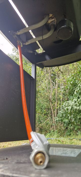 Grill gazowy, na gaz