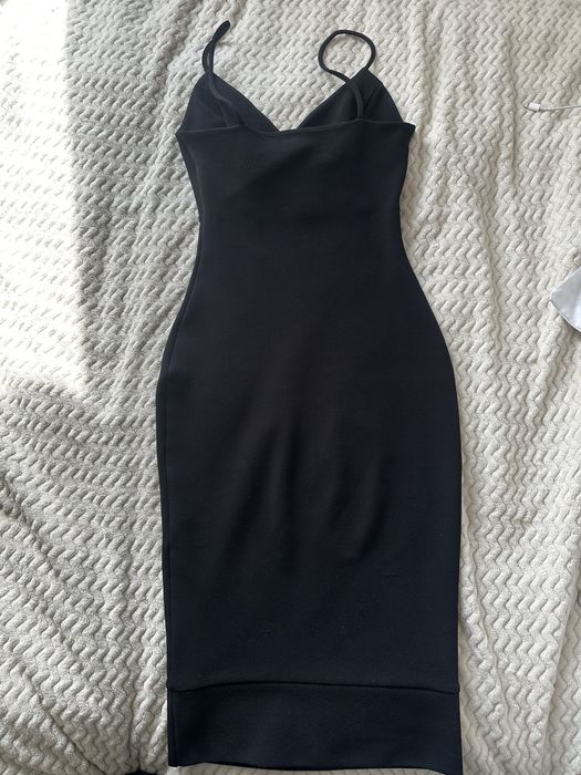 Сукня чорна на бретелях Gepur