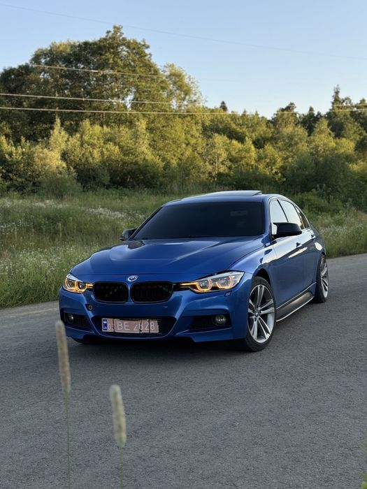 Ноздрі BMW F30 чорні глянцеві подвійні 2 ребра решітки радіатора