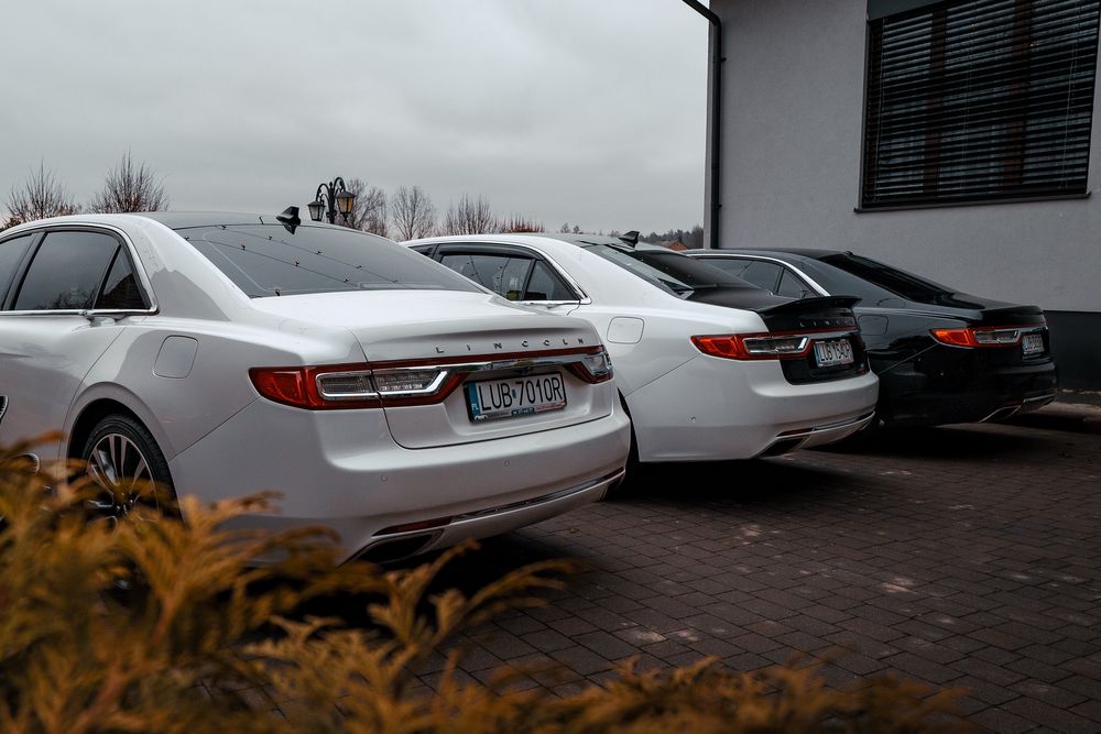 Wynajem samochodów luksusowych – śluby, urodziny, studniówki Lublin