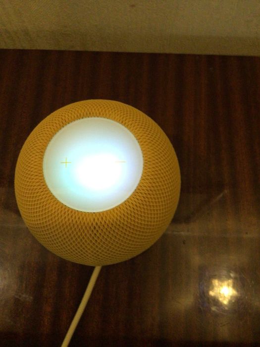 Apple HomePod mini (yellow)