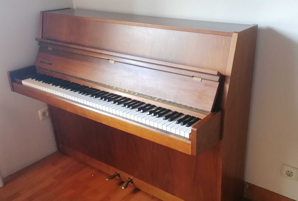 Pianino akustyczne Nordiska Futura PIANO stan bardzo dobry
