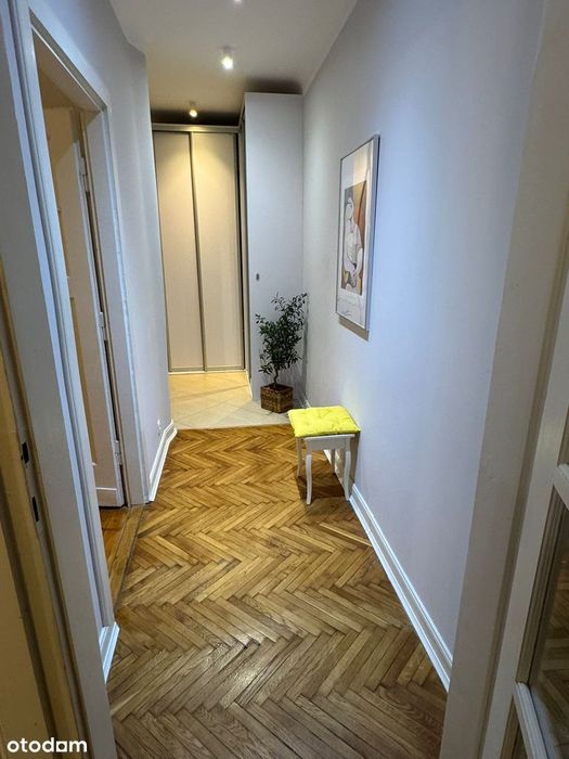 Ciche mieszkanie w 1928 kamienicy, 3 Pietro, winda, patio ul Poznanska