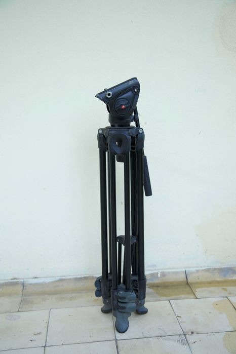 Tripé Manfrotto - MVT502AM