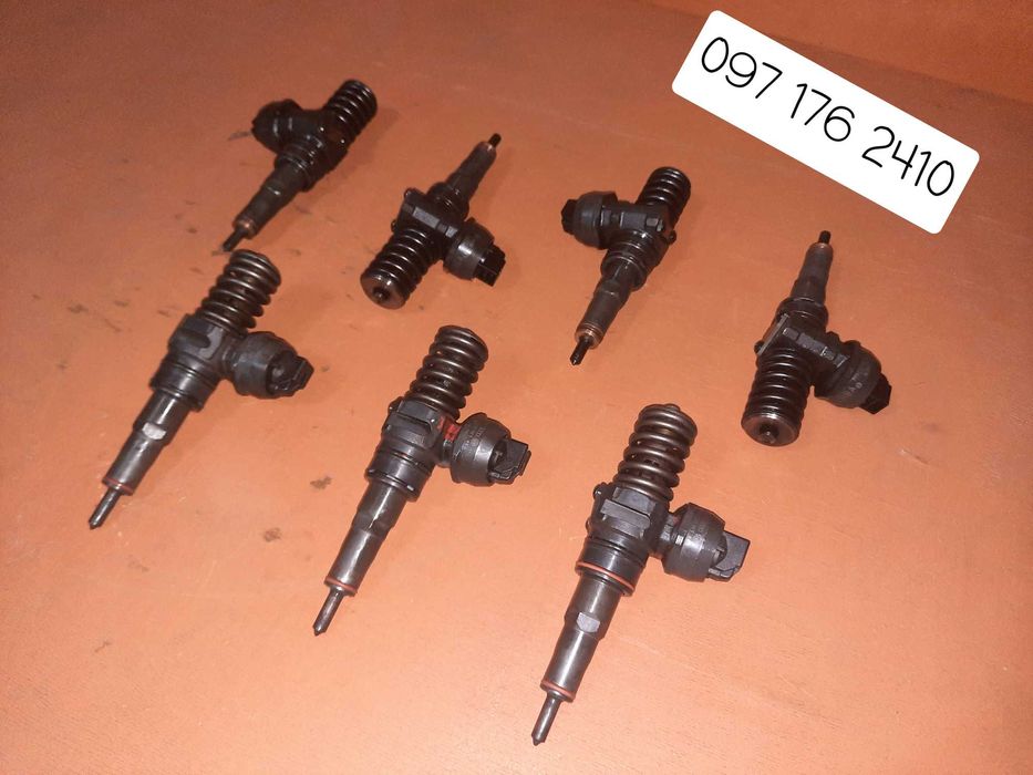 Насос Форсунка Volkswagen 038130073 BN Caddy 1.9 Passat T5 Golf Touran