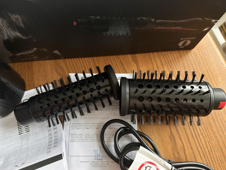 Фен-щітка Rowenta x KARL LAGERFELD Express Style CF635LF0