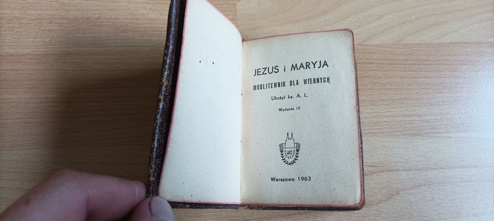 Stary, mały modlitewnik 'Jezus i Maryja' 1963r.