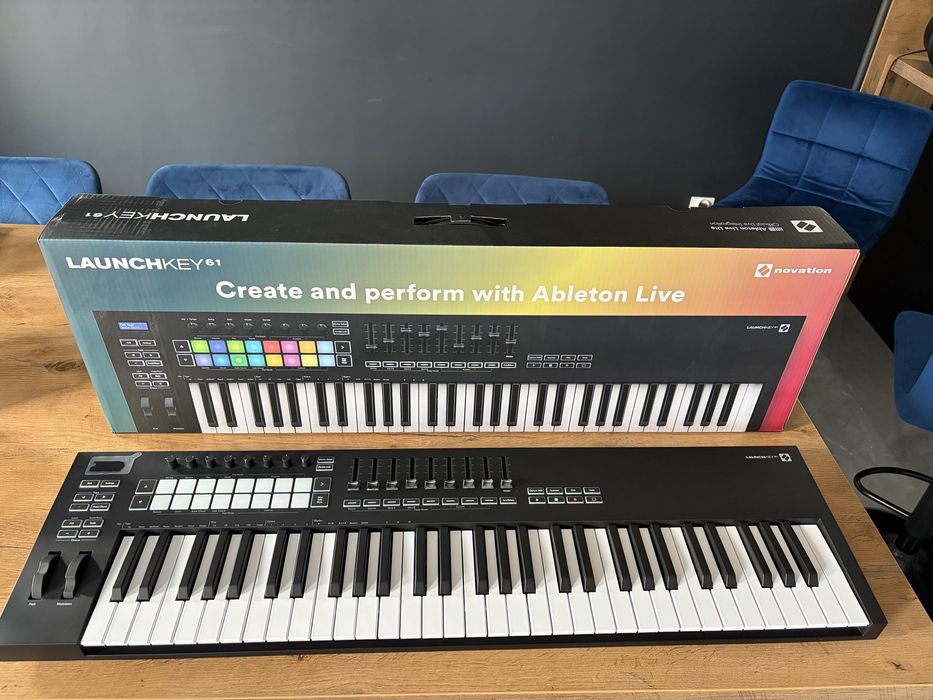 Klawiatura midi novation launchkey 61 mk3
