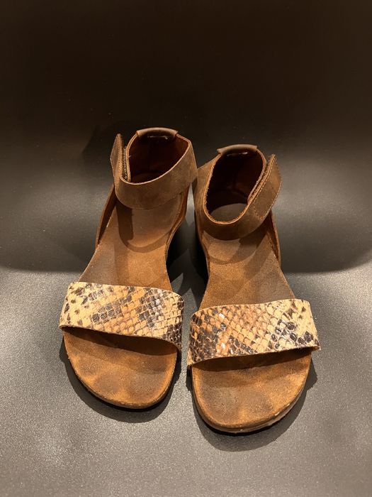 Sandały Gino Rossi r. 36