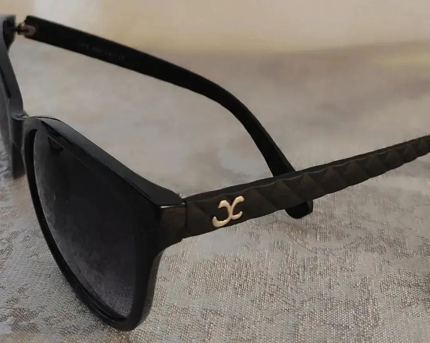 Óculos de Sol (portes incluídos)