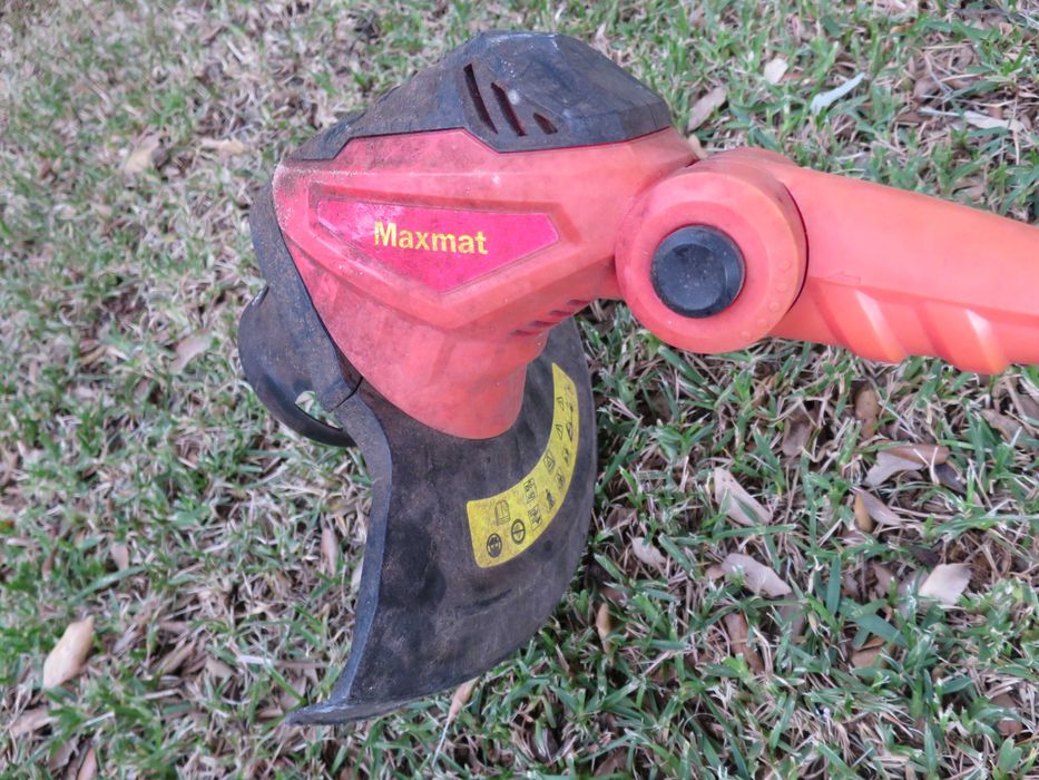 Máquina corta relva / aparador Maxmat eletricidade para peças