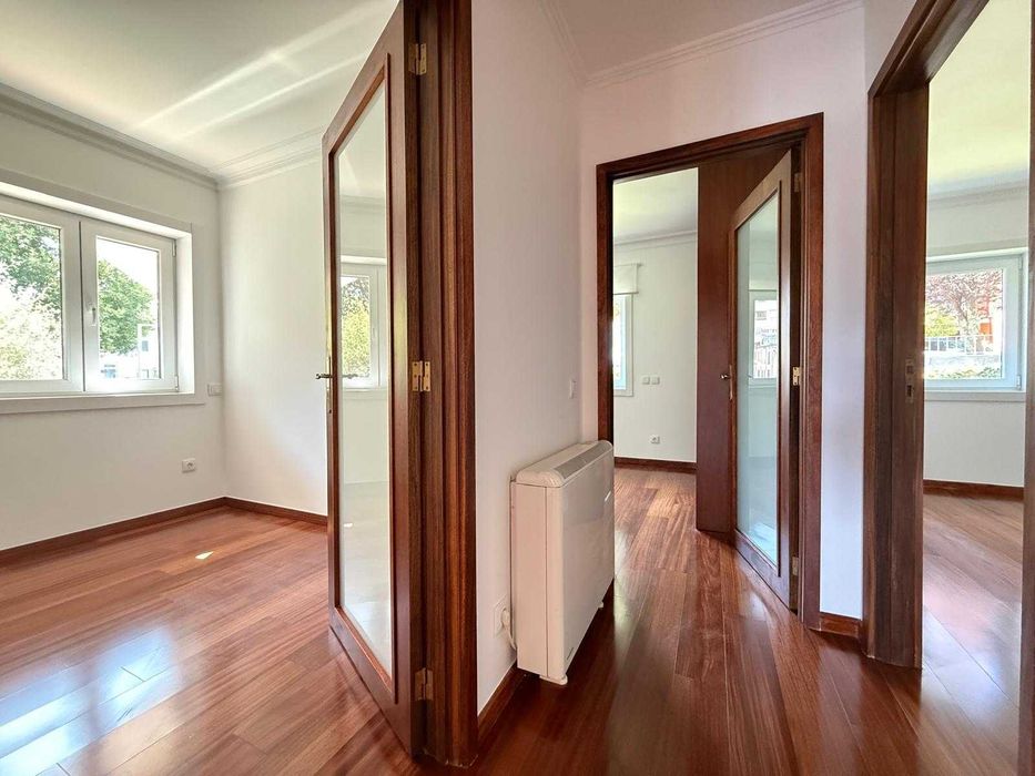 Moradia T3+1 Junto ao Parque da Lavandeira, Oliveira Do Douro!!!