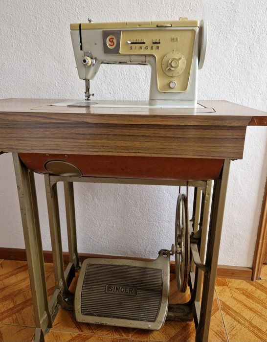 Máquina de costura Singer