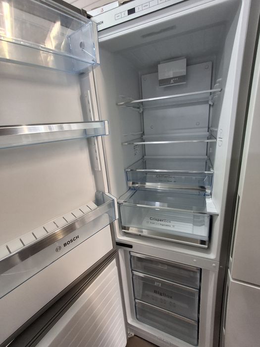 Холодильник Bosch model KG36AL41