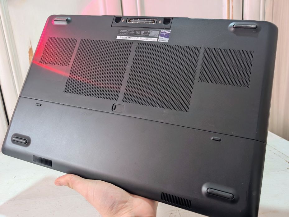 Dell precision 7710 i7_m5000m-8gb