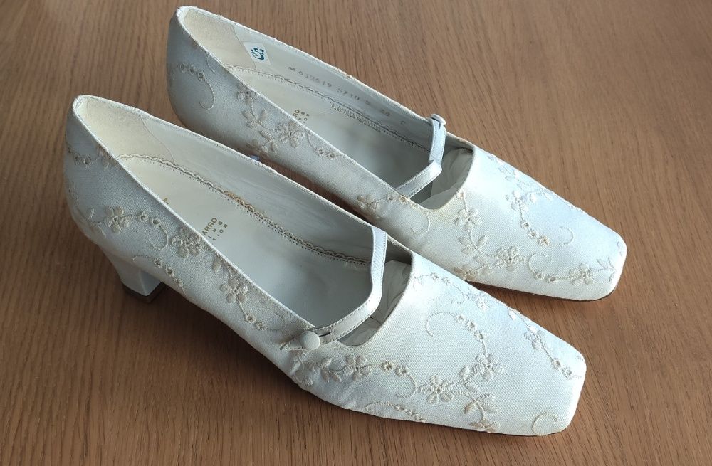 Sapatos casamento/cerimónia Sara Navarro - novos na caixa
