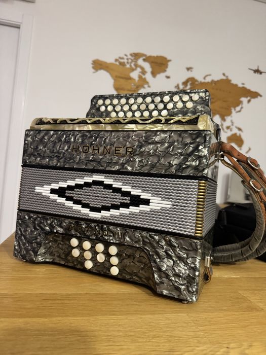 Hohner Morino III