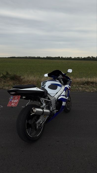Suzuki gsxr 750 k2