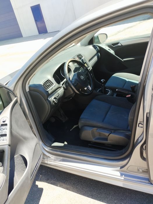 VW Golf VI 1.6 TDI Bluemotion 105 cv