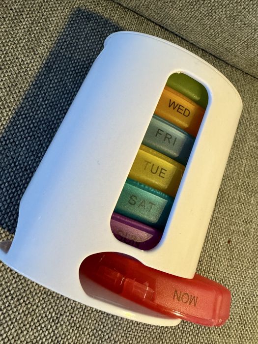 Organizer na tabletki leki – duży, wysuwany, dni tygodnia
