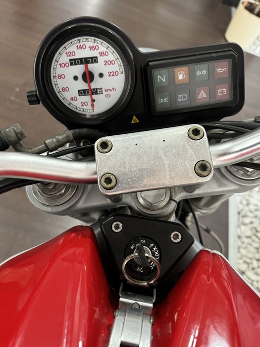 Ducati monster 900 ( troca)