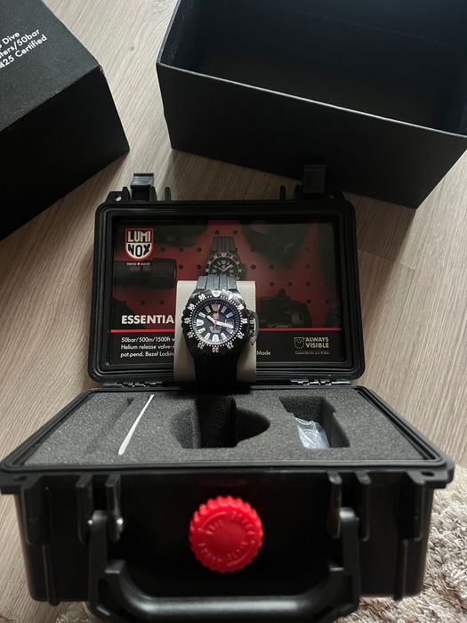 Luminox Deep Dive Automatic 1500 Series, новые, полный комплект