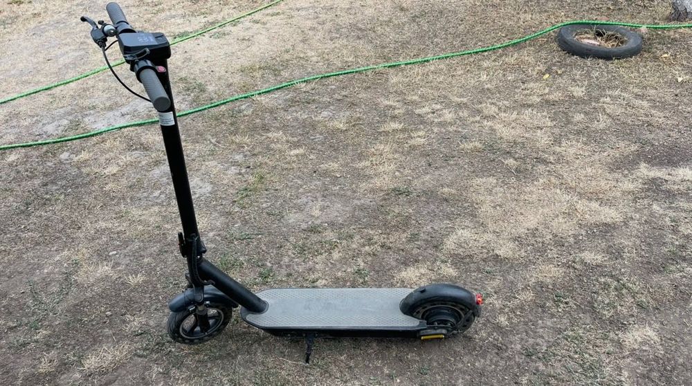Електросамокат 500W потужності та до 150 кг. Навантаження