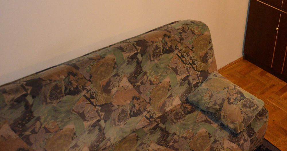 Wersalka / Sofa 195 cm długość 120 cm szer. rozkładana z poduszkami !