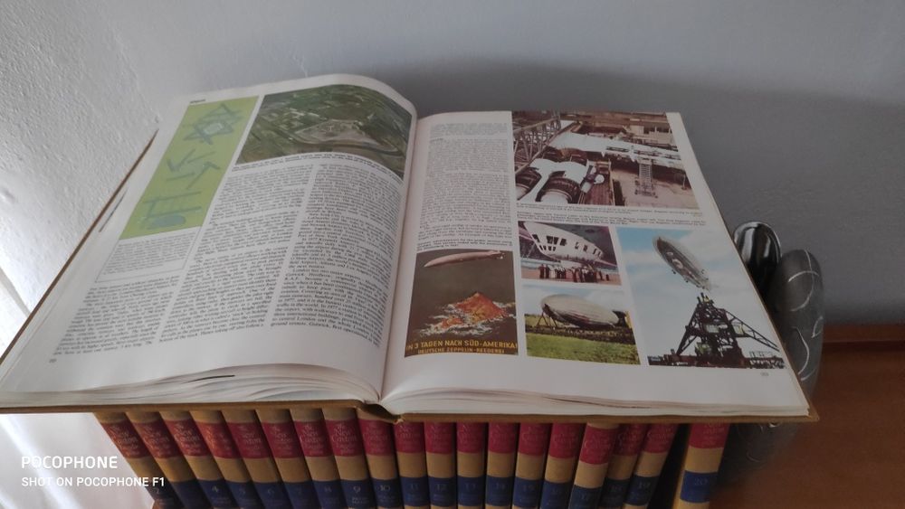 Enciclopédia The New Caxton Encyclopedia