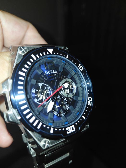 Relógio Guess em aço