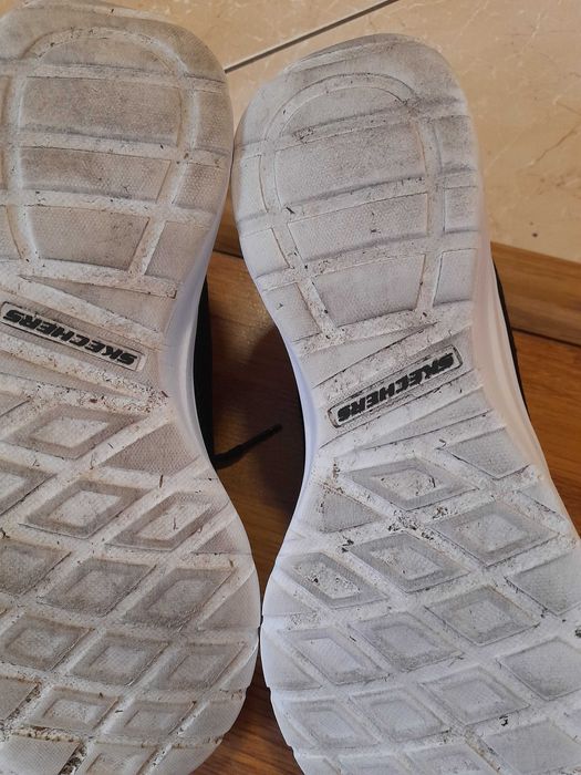 Buty sportowe Skechers r.39