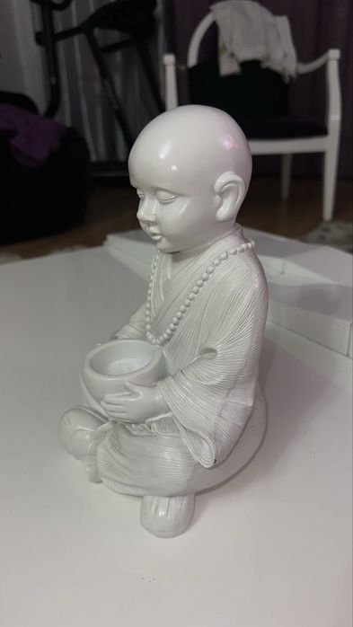buda branco pequeno