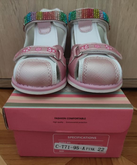 Nowe sandały sandałki Tom.m obcas Thomasa r.22