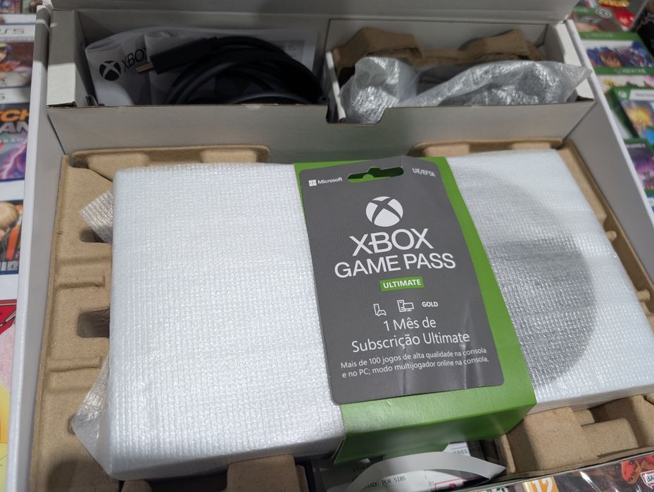 Xbox Series S usada em bom estado + 1 mês Game Pass Ultimate