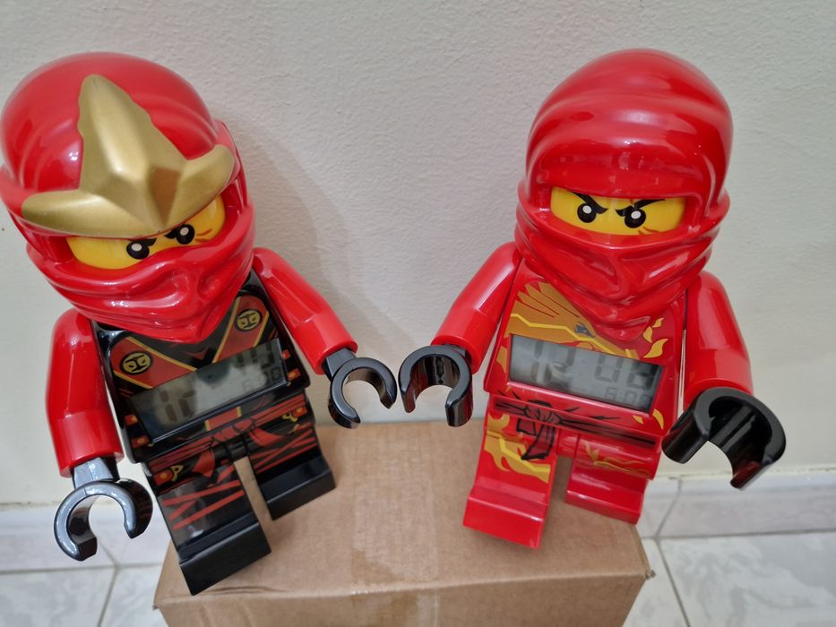 Bonecos da Lego com despertador