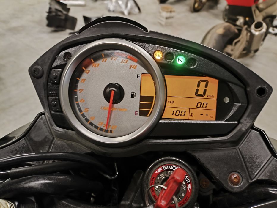 Kawasaki z 750 licznik 07-13 ABS