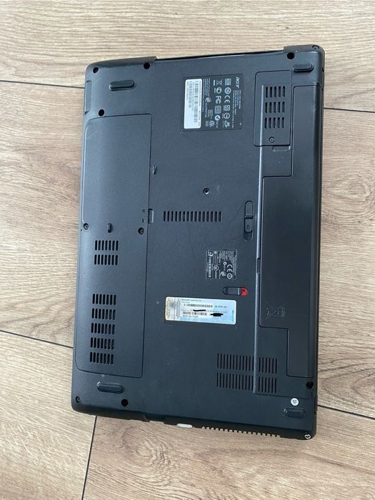 Laptop 15 cali i5 geforce 8gb Ram