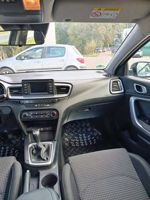 Kia Cee'd 1368cm3 Benzyna