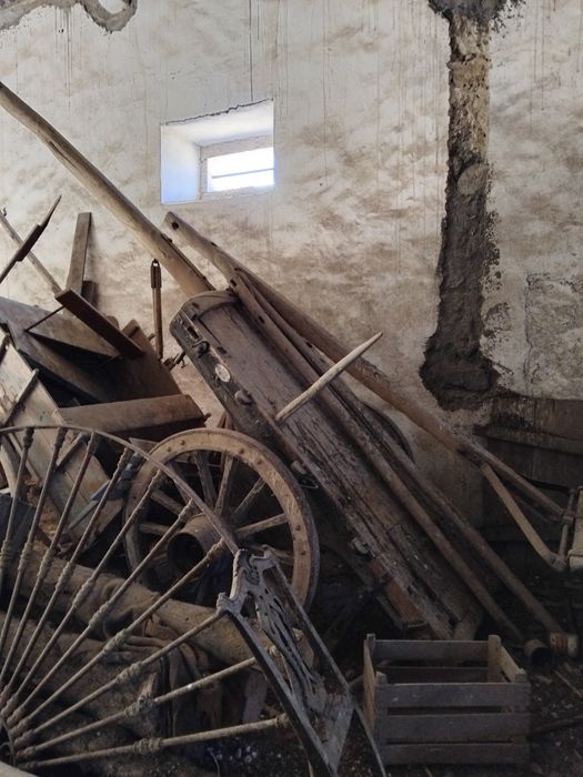 carro de bois e galera antiga