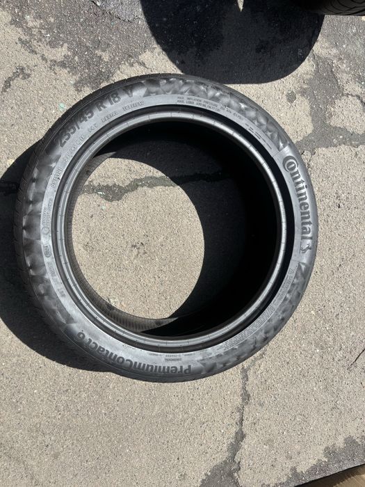 235/45R18 Continental PremiumContact 6