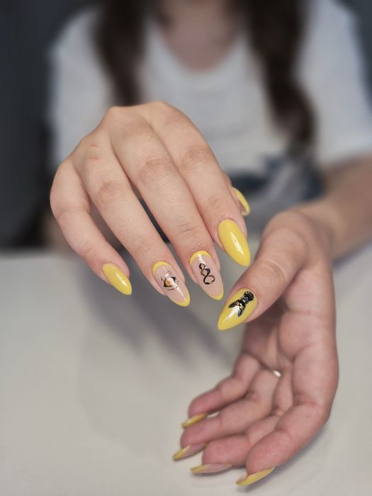 Манікюр 400грн Центр. Ринок