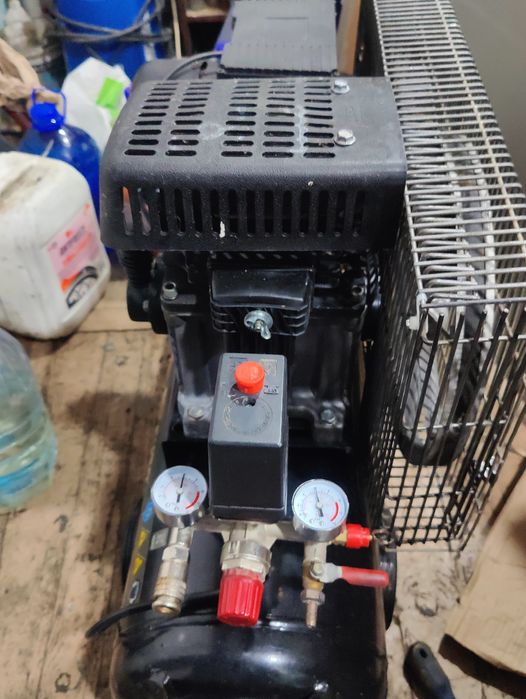 Компрессор Einhell Airtech Euro 4000/1