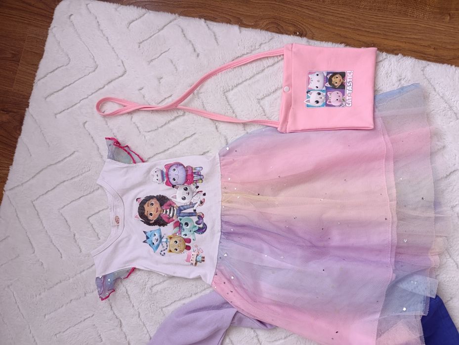 2 sukienki Koci domek Gabi r.122/128 i torebka, stan bardzo dobry