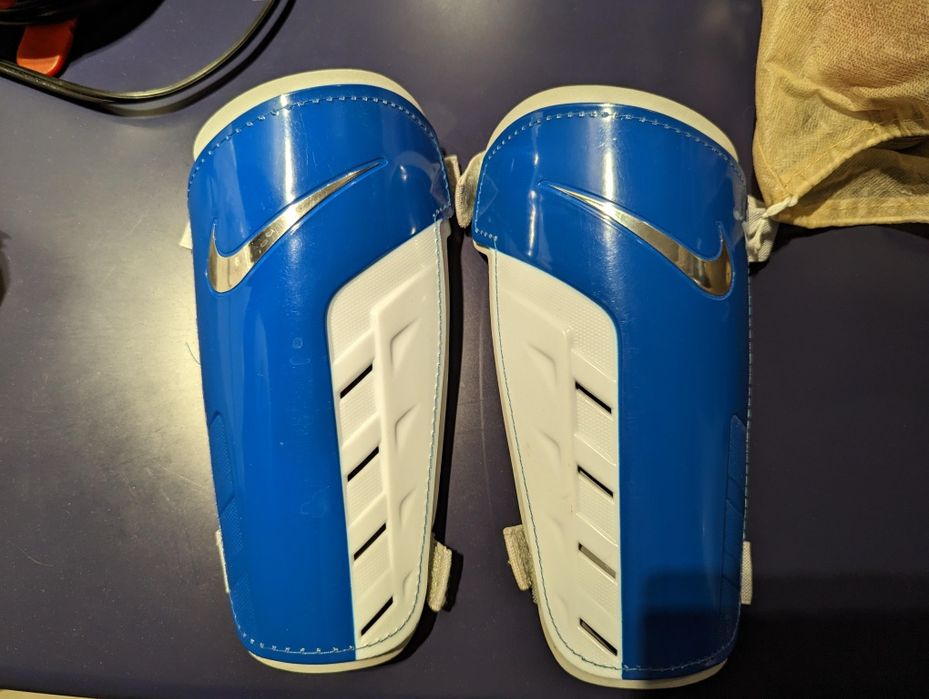 Щитки nike футбольные взрослые