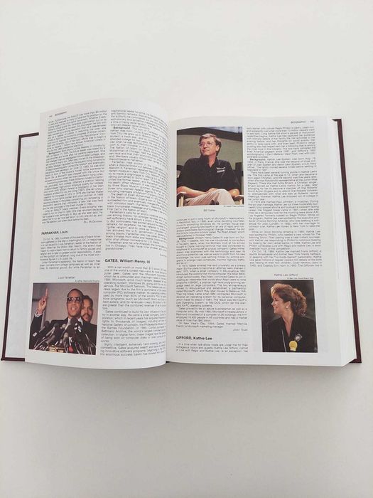 Encyclopedia Year Book 1996, 1 volume